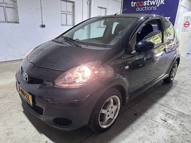Toyota - aygo - 1.0-12v access - t-411-ll - afbeelding 1 van  17
