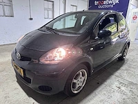 Toyota - aygo - 1.0-12v access - t-411-ll - afbeelding 1 van  17