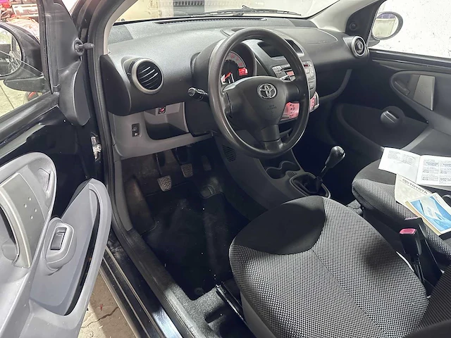 Toyota - aygo - 1.0-12v access - t-411-ll - afbeelding 8 van  17
