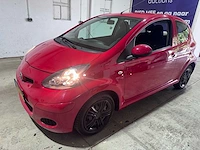 Toyota - aygo - 1.0-12v aspir. green - z-757-gs - afbeelding 1 van  16