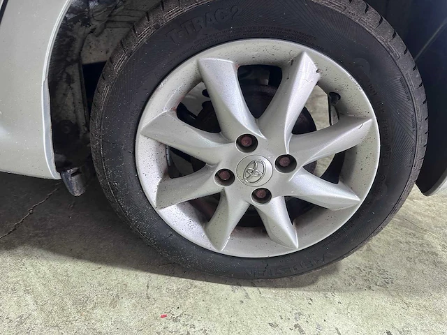 Toyota - aygo - 1.0-12v comfort - 32-jxv-1 - afbeelding 2 van  20
