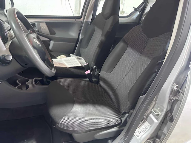 Toyota - aygo - 1.0-12v comfort - 32-jxv-1 - afbeelding 7 van  20