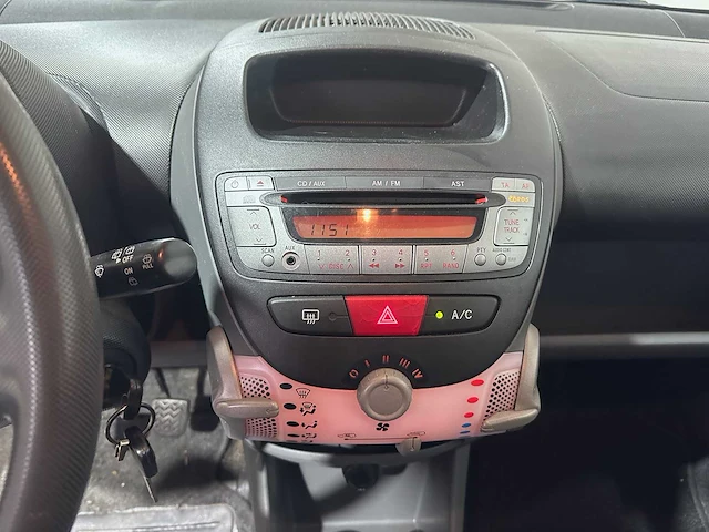 Toyota - aygo - 1.0-12v cool - 86-pld-5 - afbeelding 5 van  17
