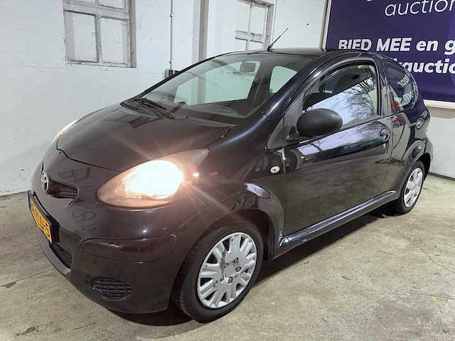 Toyota - aygo - 1.0-12v cool - 86-pld-5 - afbeelding 1 van  17