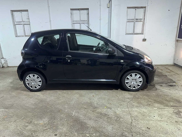 Toyota - aygo - 1.0-12v cool - 86-pld-5 - afbeelding 14 van  17