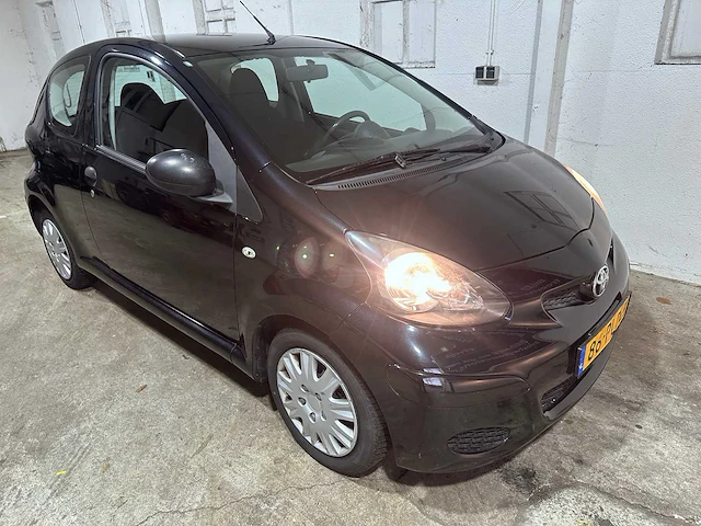 Toyota - aygo - 1.0-12v cool - 86-pld-5 - afbeelding 15 van  17