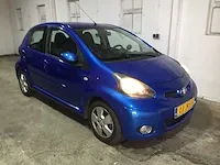 Toyota - aygo - 1.0-12v dynamic blue - 03-jrs-5 - afbeelding 19 van  20