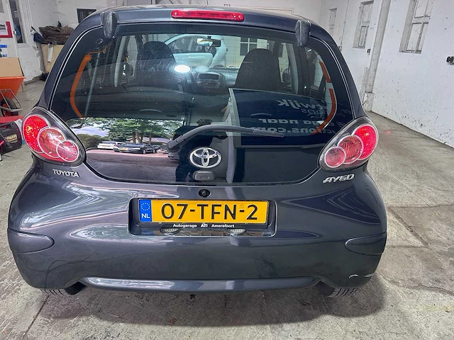 Toyota - aygo - 1.0-12v now - 07-tfn-2 - afbeelding 12 van  17