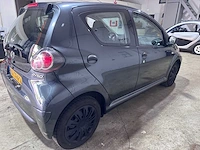 Toyota - aygo - 1.0-12v now - 07-tfn-2 - afbeelding 13 van  17