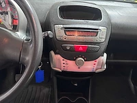Toyota - aygo - 1.0 vvt-i access - 01-zdk-1 - afbeelding 5 van  17