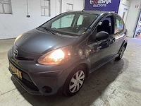 Toyota - aygo - 1.0 vvt-i access - 01-zdk-1 - afbeelding 1 van  17