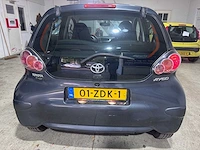 Toyota - aygo - 1.0 vvt-i access - 01-zdk-1 - afbeelding 12 van  17