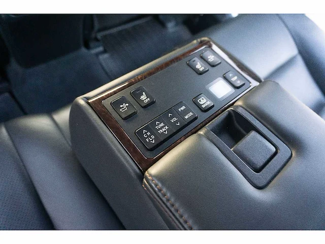 Toyota - camry - 3.5 v6 br6 - car - 2015 - afbeelding 11 van  24