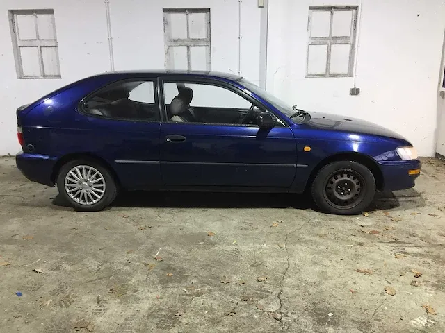 Toyota - corolla - 1.3i sport lpg g3- nf-fj-23 - afbeelding 15 van  18