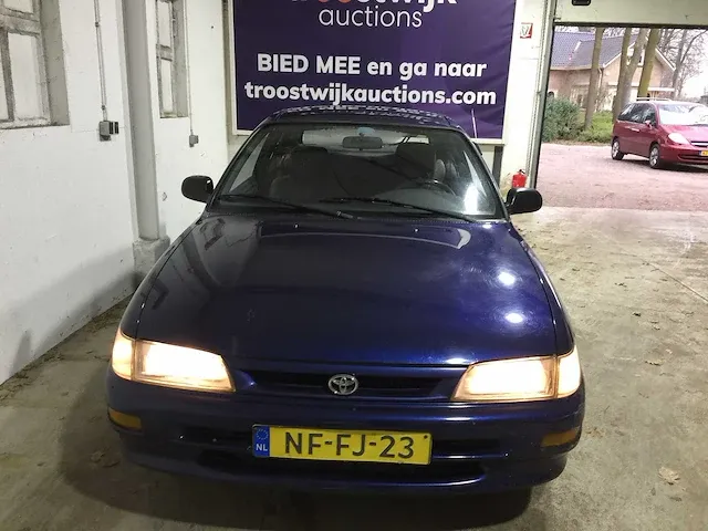 Toyota - corolla - 1.3i sport lpg g3- nf-fj-23 - afbeelding 17 van  18