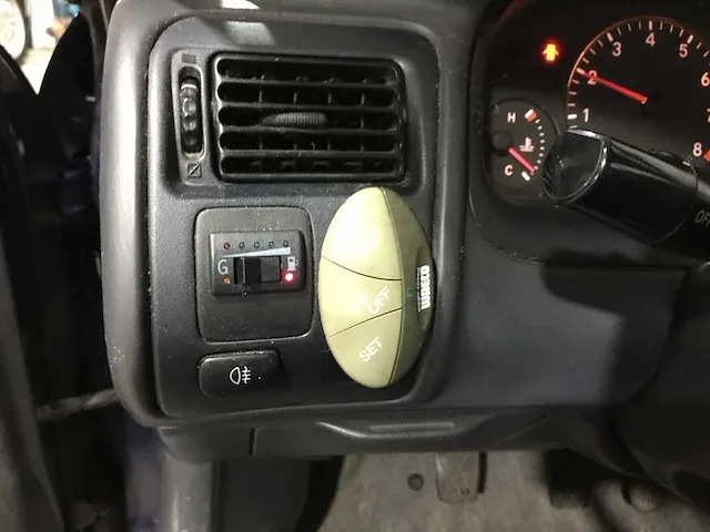 Toyota - corolla - 1.3i sport lpg g3- nf-fj-23 - afbeelding 13 van  18