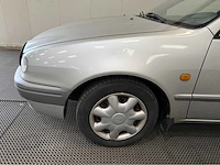 Toyota - corolla - personenauto - 1999 - afbeelding 11 van  26