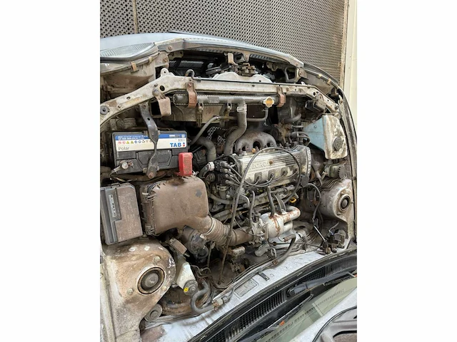 Toyota - corolla - personenauto - 1999 - afbeelding 17 van  26