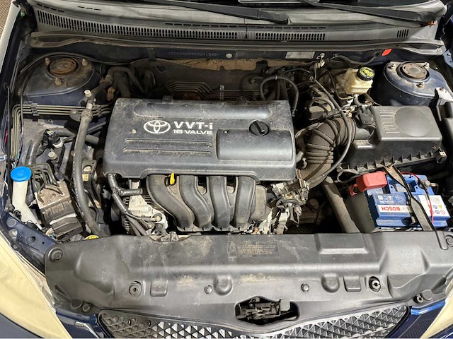 Toyota - corolla - personenauto - 2004 - afbeelding 13 van  25