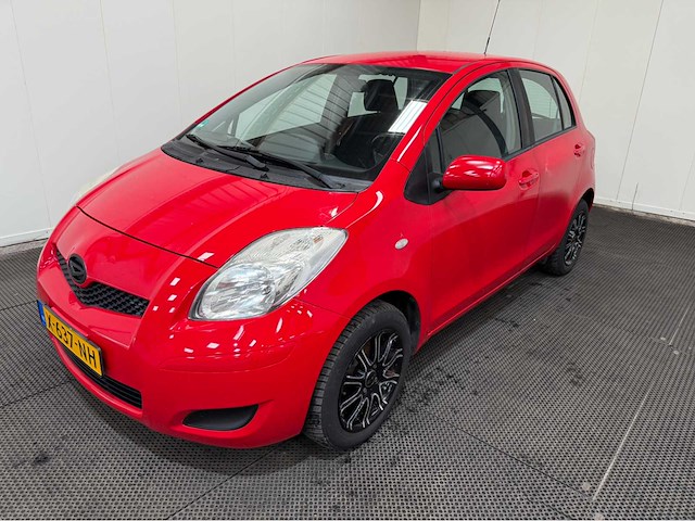 Toyota - daihatsu - charade - personenauto - 2011 - afbeelding 1 van  29