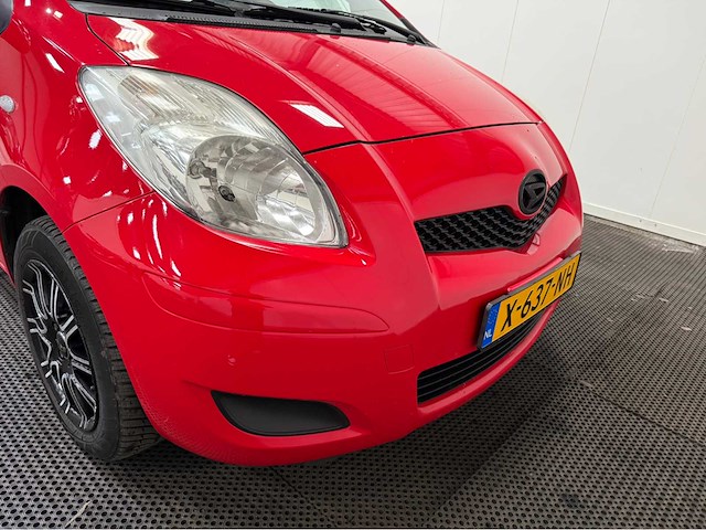 Toyota - daihatsu - charade - personenauto - 2011 - afbeelding 29 van  29