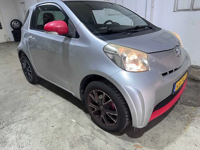 Toyota - iq - 1.0 vvti black edit. - kb-742-g - afbeelding 17 van  19