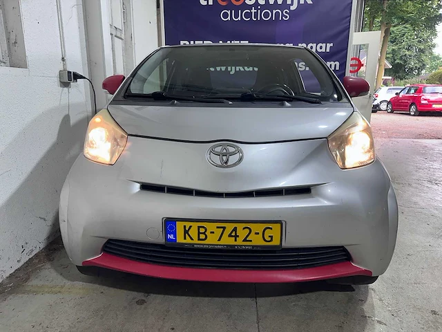 Toyota - iq - 1.0 vvti black edit. - kb-742-g - afbeelding 18 van  19