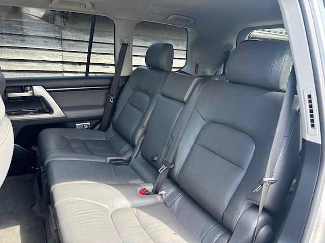 Toyota - land cruiser v8 - 4.5 d-4d v8 exec. 7p. - car - 2012 - afbeelding 13 van  40