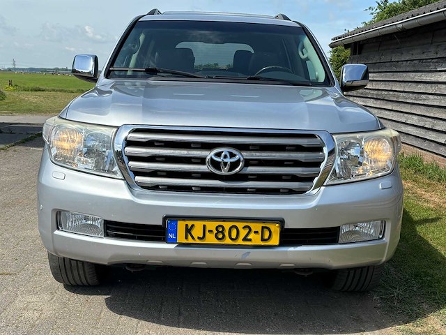 Toyota - land cruiser v8 - 4.5 d-4d v8 exec. 7p. - car - 2012 - afbeelding 36 van  40