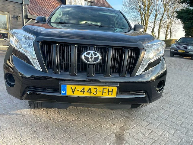 Toyota - landcruiser - 2.8 d-4d lx bl.van - bedrijfswagen - afbeelding 4 van  21
