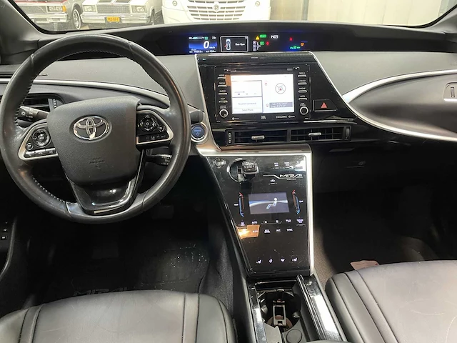 Toyota - mirai - waterstof - fuel-cell - personenauto - 2018 - afbeelding 4 van  26