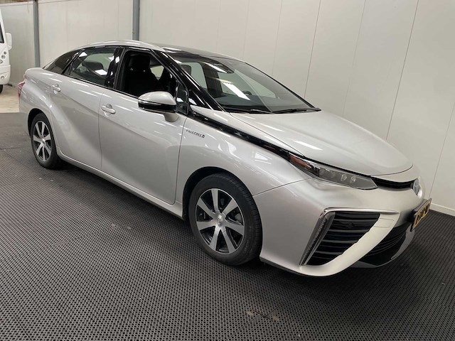Toyota - mirai - waterstof - fuel-cell - personenauto - 2018 - afbeelding 22 van  26
