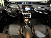 Toyota - mirai - waterstofauto - personenauto - 2017 - afbeelding 3 van  31