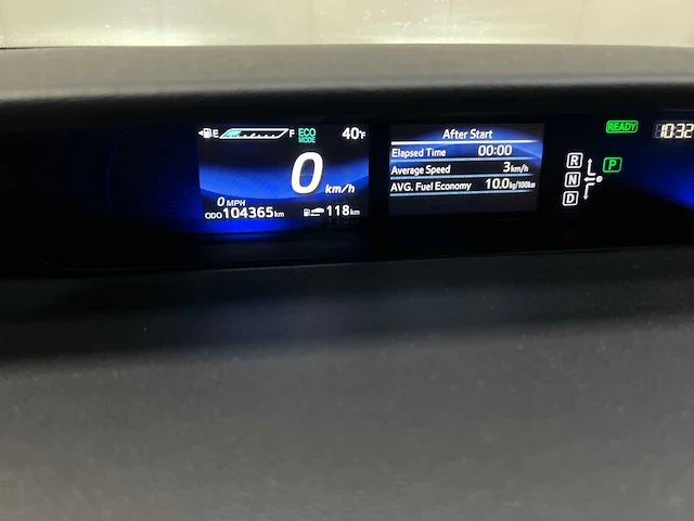 Toyota - mirai - waterstofauto - personenauto - 2017 - afbeelding 10 van  31