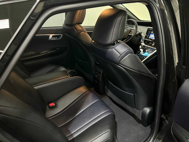 Toyota - mirai - waterstofauto - personenauto - 2017 - afbeelding 14 van  31