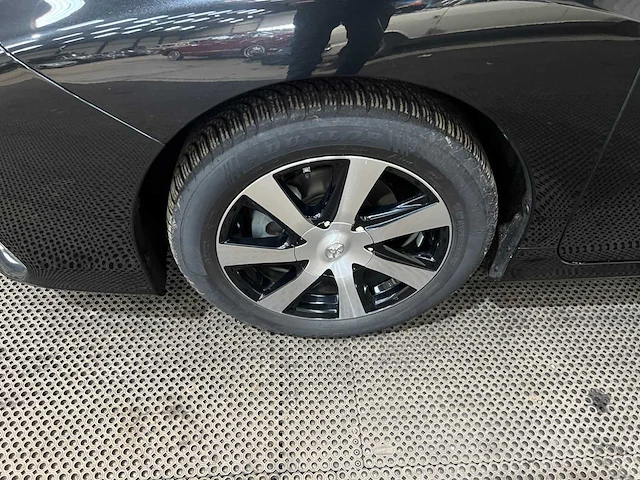 Toyota - mirai - waterstofauto - personenauto - 2017 - afbeelding 17 van  31