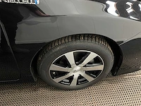 Toyota - mirai - waterstofauto - personenauto - 2017 - afbeelding 18 van  31
