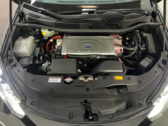 Toyota - mirai - waterstofauto - personenauto - 2017 - afbeelding 25 van  31