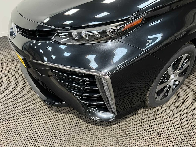 Toyota - mirai - waterstofauto - personenauto - 2017 - afbeelding 29 van  31