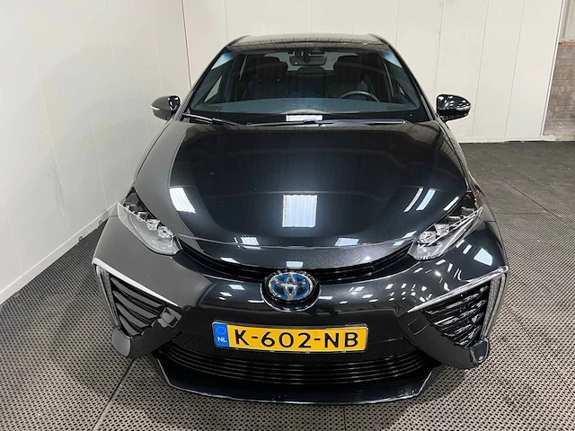 Toyota - mirai - waterstofauto - personenauto - 2017 - afbeelding 30 van  31