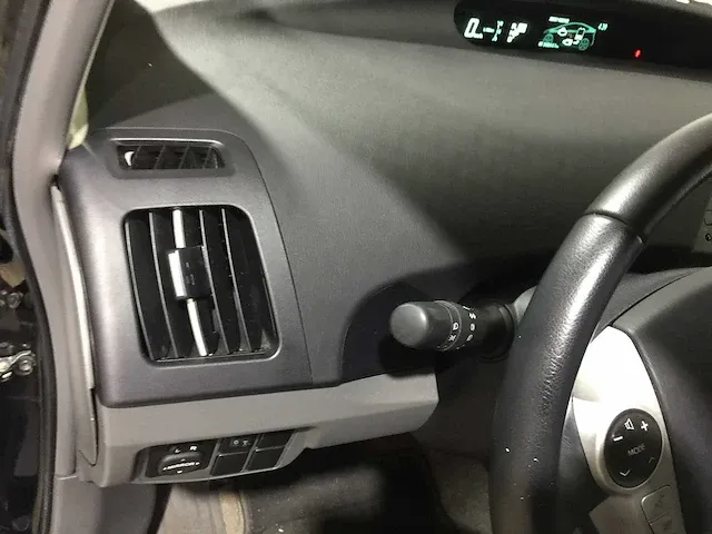 Toyota - prius - 1.8 aspiration - 93-jpg-9 - afbeelding 13 van  21