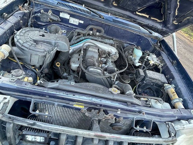 Toyota - rally - landcruiser 90 - bedrijfswagen - afbeelding 7 van  33