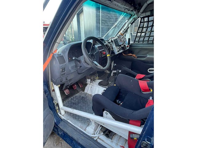 Toyota - rally - landcruiser 90 - bedrijfswagen - afbeelding 16 van  33