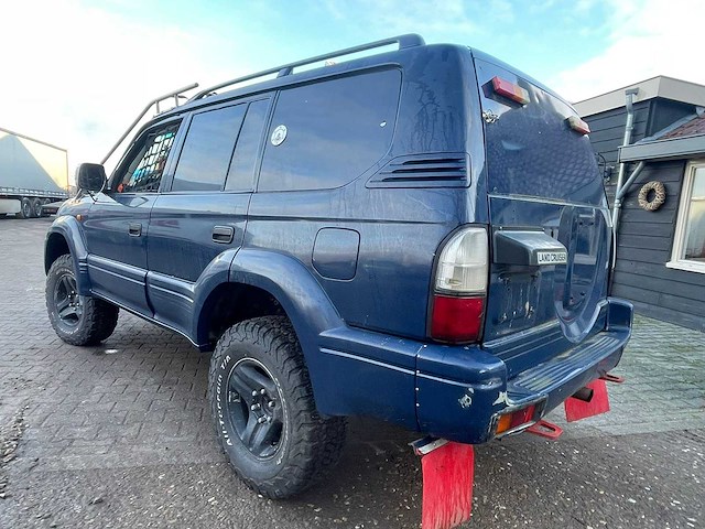Toyota - rally - landcruiser 90 - bedrijfswagen - afbeelding 24 van  33
