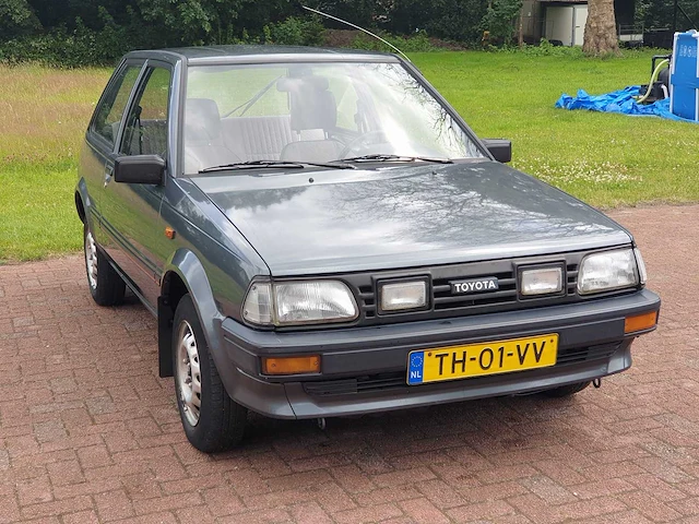Toyota - starlet - 1.3 xl - th-01-vv - 1988 - nap - afbeelding 2 van  15