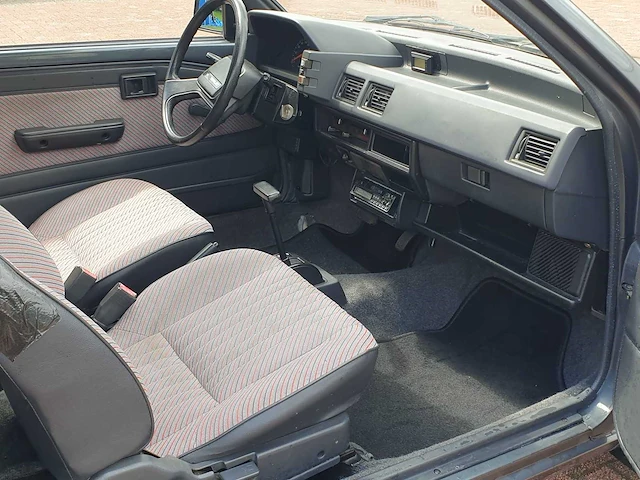 Toyota - starlet - 1.3 xl - th-01-vv - 1988 - nap - afbeelding 5 van  15