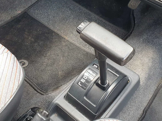 Toyota - starlet - 1.3 xl - th-01-vv - 1988 - nap - afbeelding 7 van  15