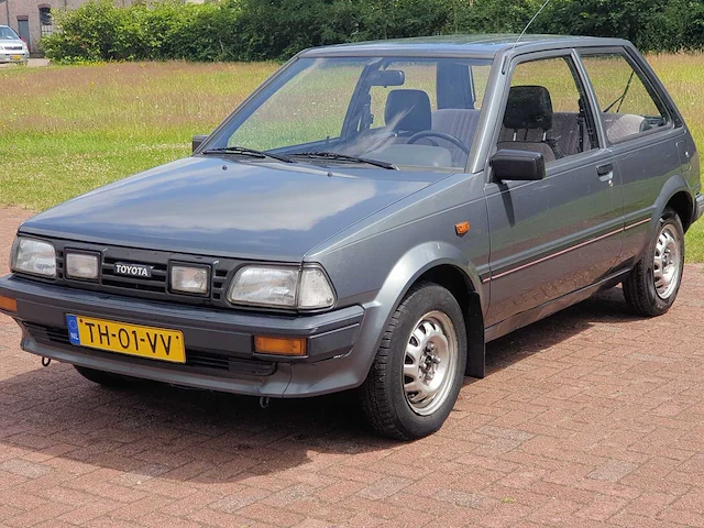 Toyota - starlet - 1.3 xl - th-01-vv - 1988 - nap - afbeelding 9 van  15