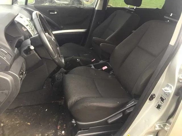 Toyota - verso - 1.8 vvt-i dynamic7p. automaat- 36-sx-vp - afbeelding 13 van  18