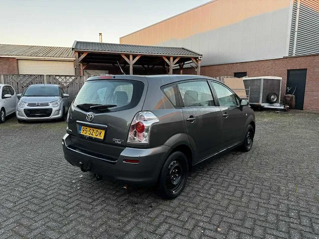 Toyota - verso - 1.8 vvt-i terra 7p. - 95-sz-dk - afbeelding 4 van  10